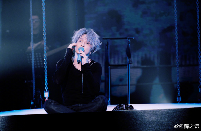 香港地朋友～ 心福累们啦～  承蒙关照～ 晚安～ 香港x2 ​​​