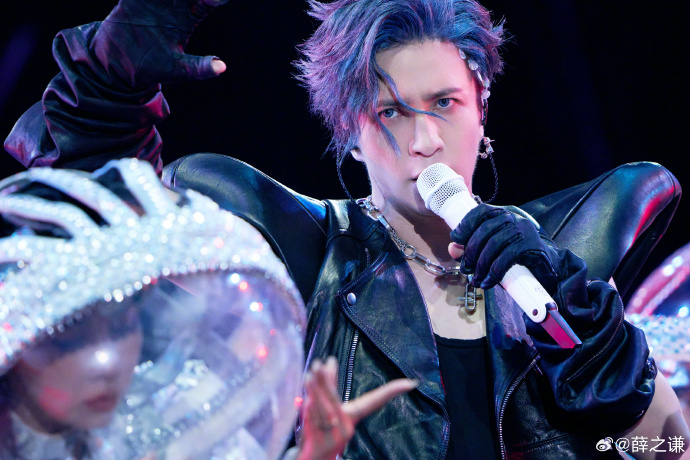 雨季相见还热到发颠 南方啊 再见啦～ 深圳x6 承蒙关照🙏 ​​​